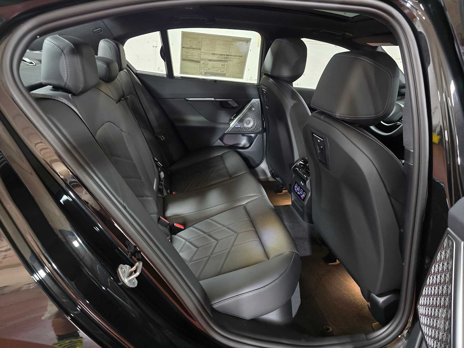 2026 BMW i5 xDrive40