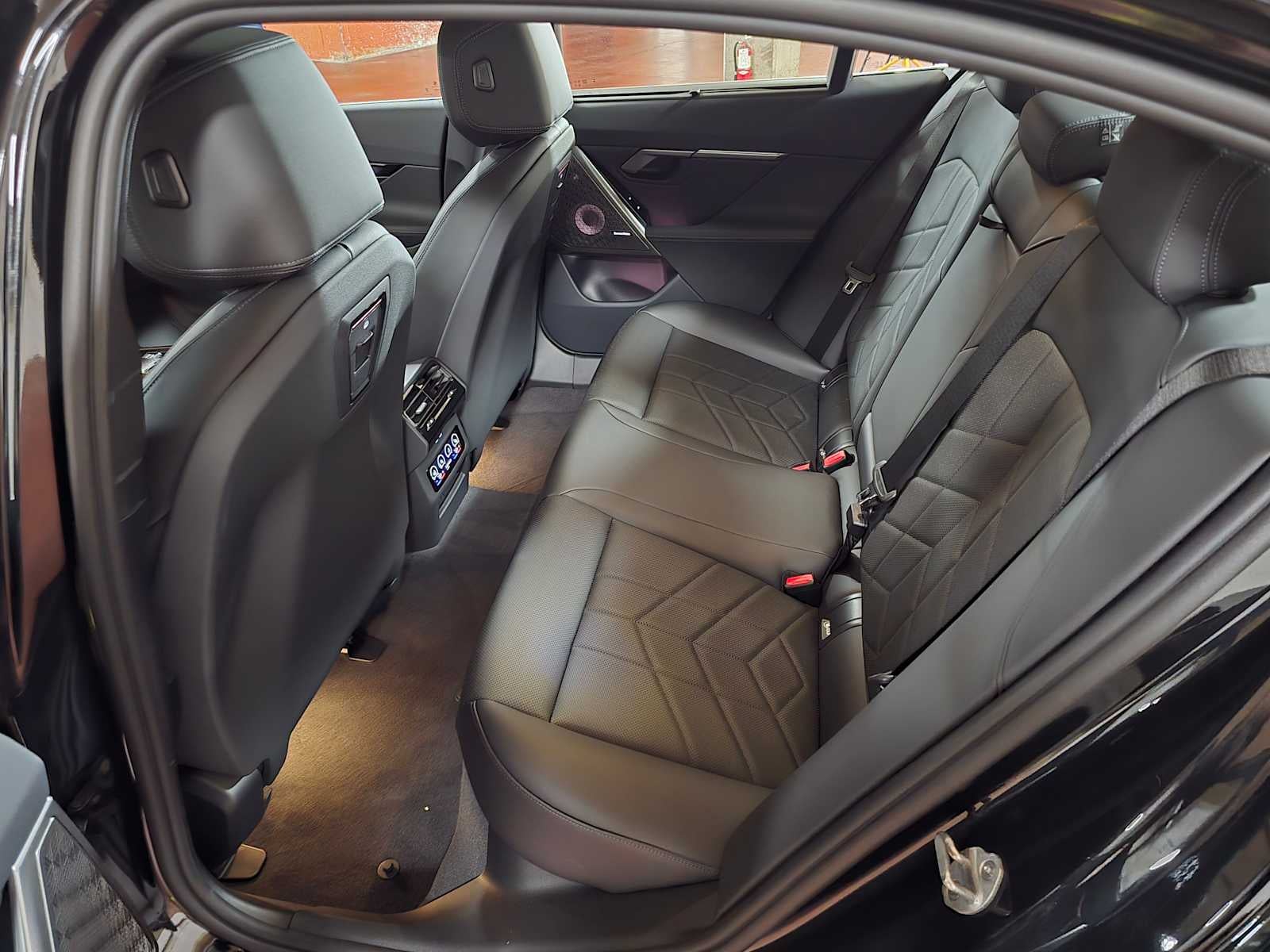 2026 BMW i5 xDrive40