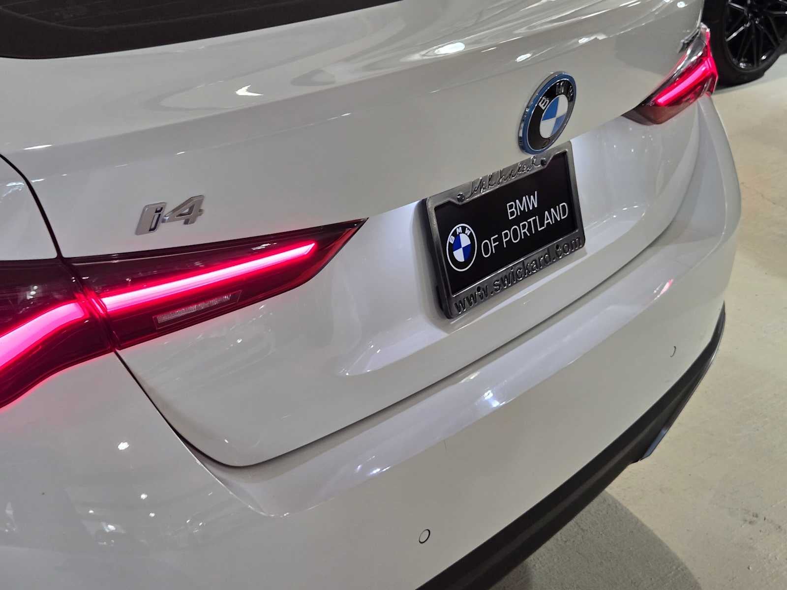 2025 BMW i4 xDrive40