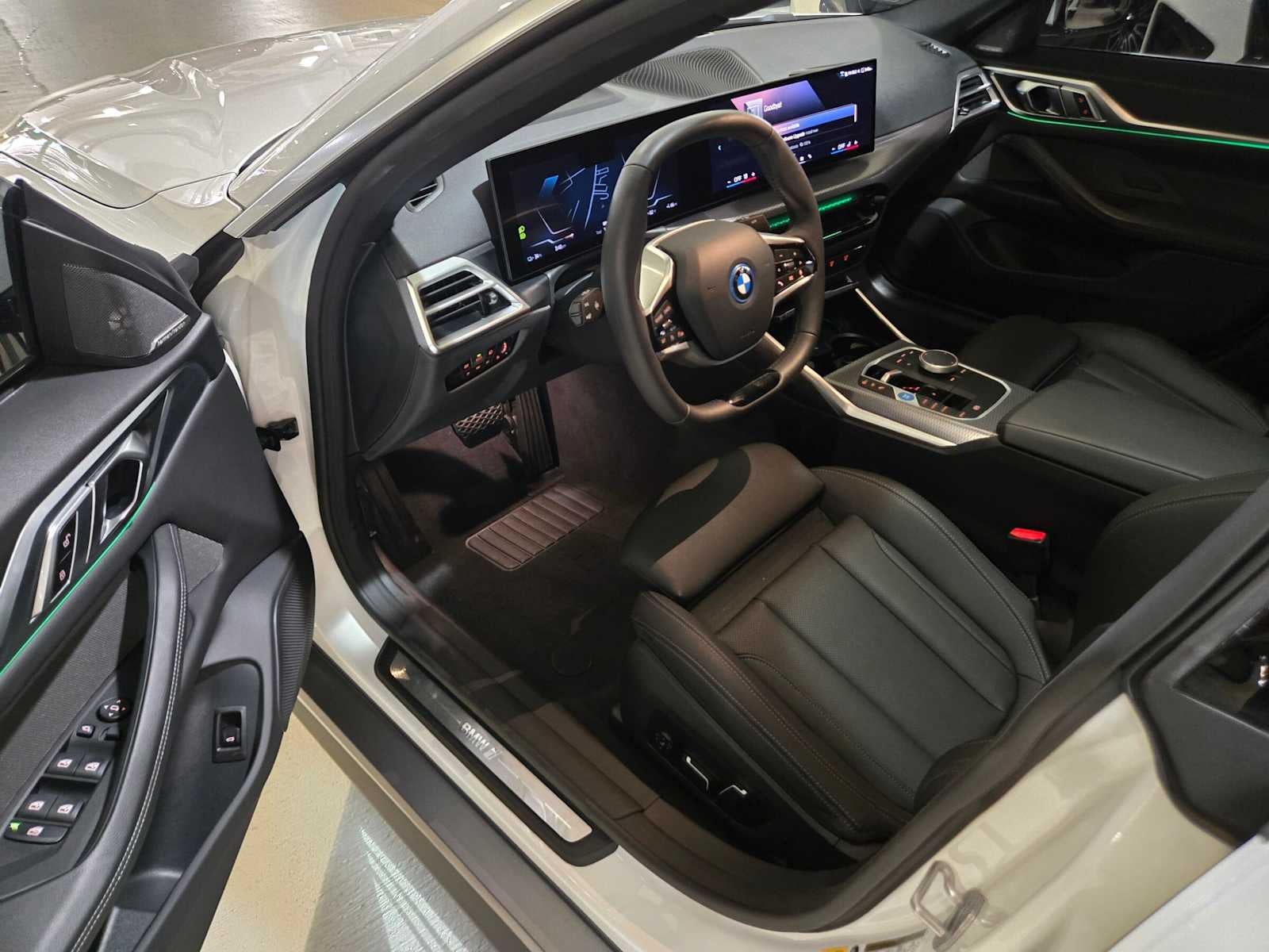 2025 BMW i4 xDrive40
