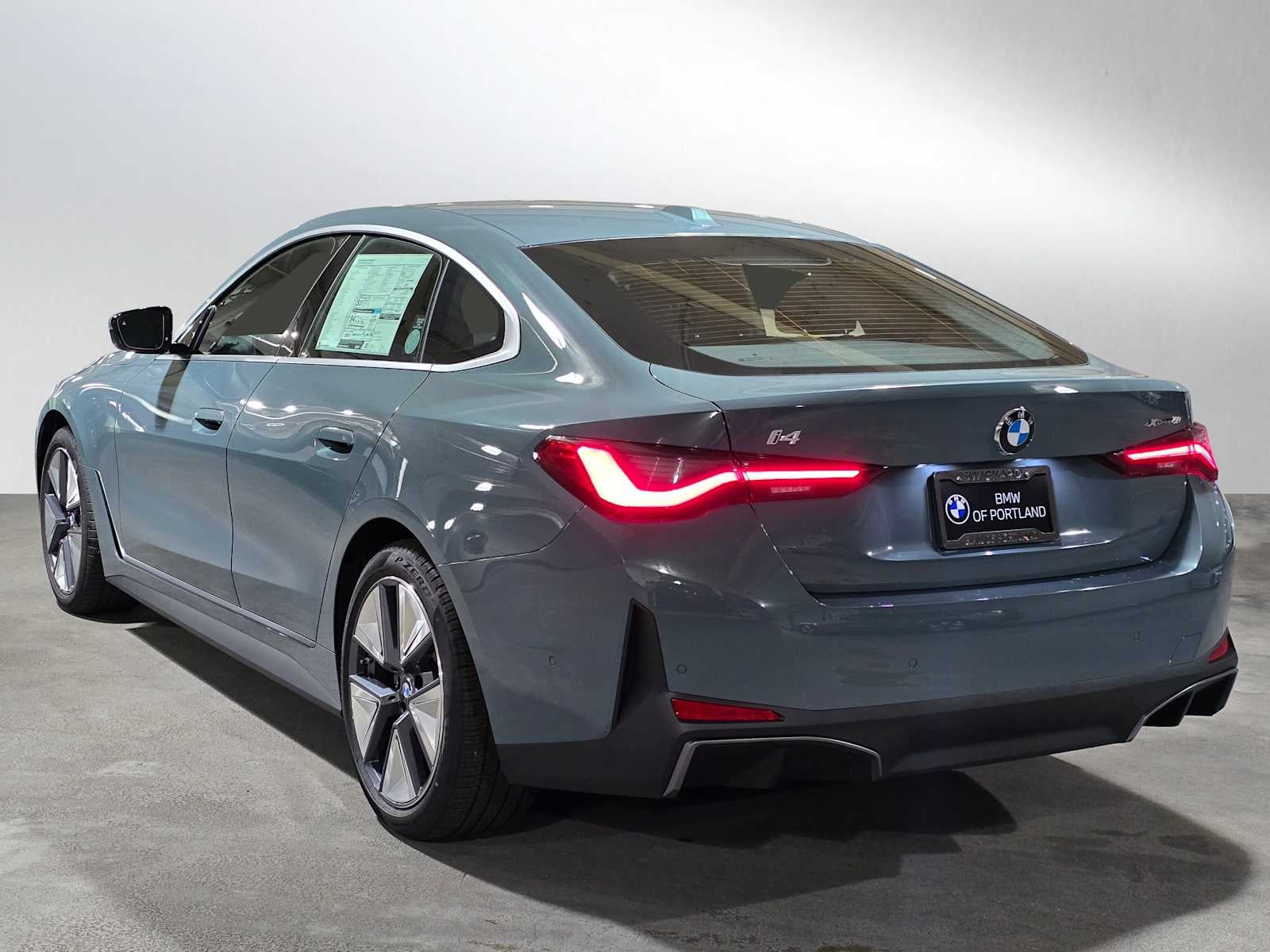 2026 BMW i4 xDrive40