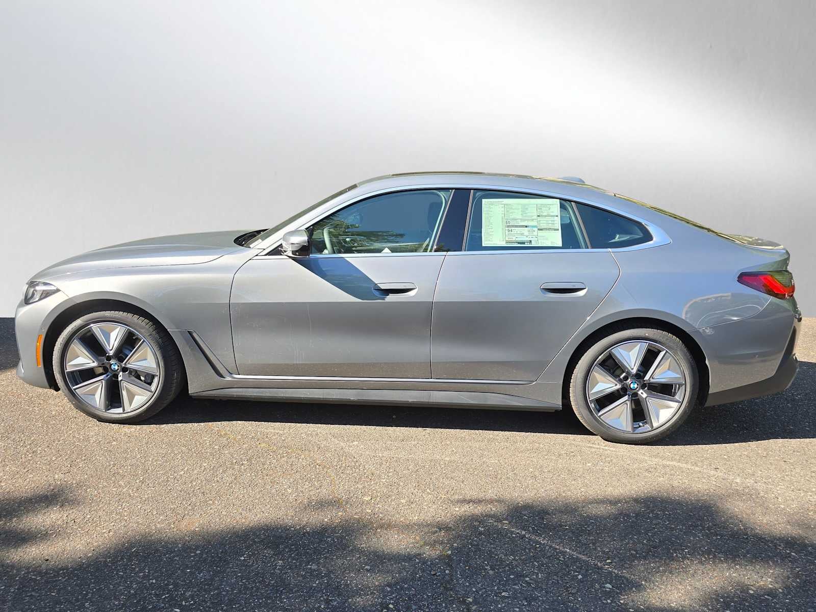 2026 BMW i4 xDrive40 xDrive40
