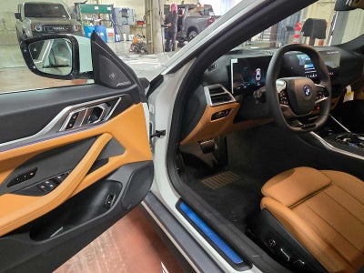 2026 BMW i4 xDrive40 xDrive40