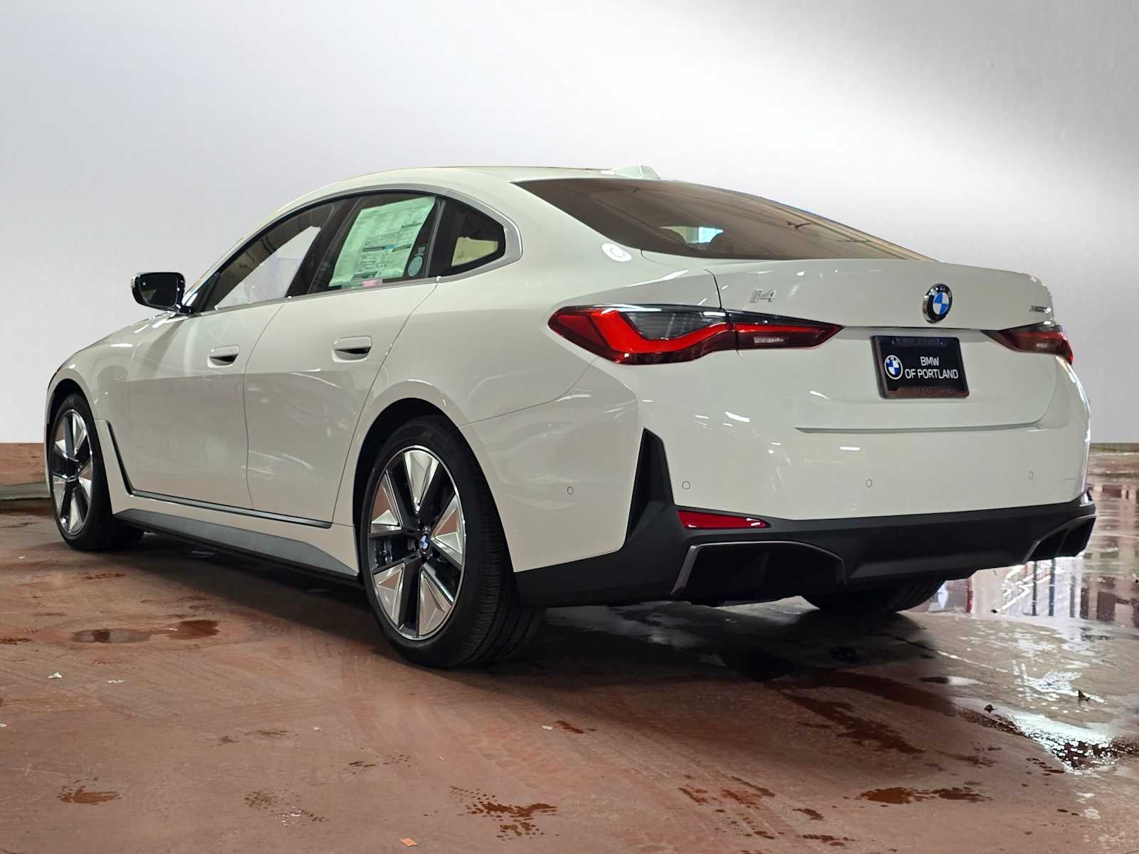 2026 BMW i4 xDrive40 xDrive40