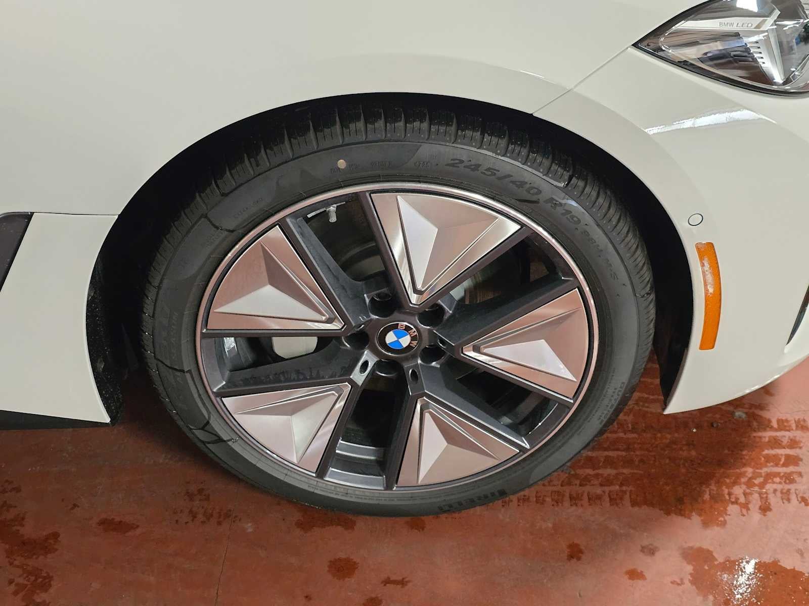 2026 BMW i4 xDrive40 xDrive40