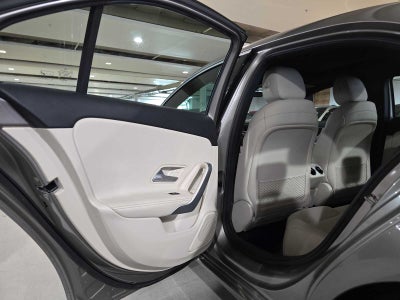 2019 Mercedes-Benz A 220 A 220