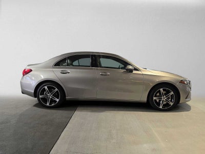 2019 Mercedes-Benz A 220 A 220