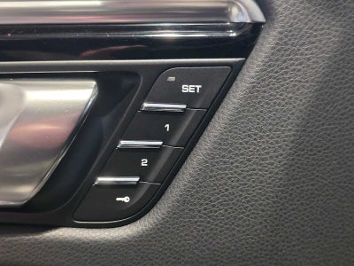 2024 Porsche Macan AWD