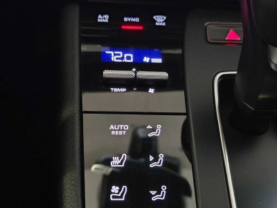 2024 Porsche Macan AWD