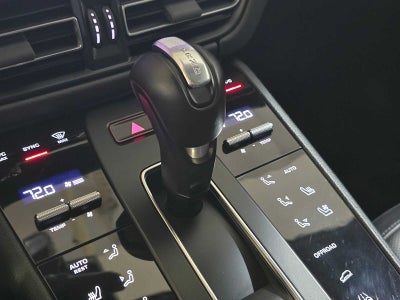 2024 Porsche Macan AWD