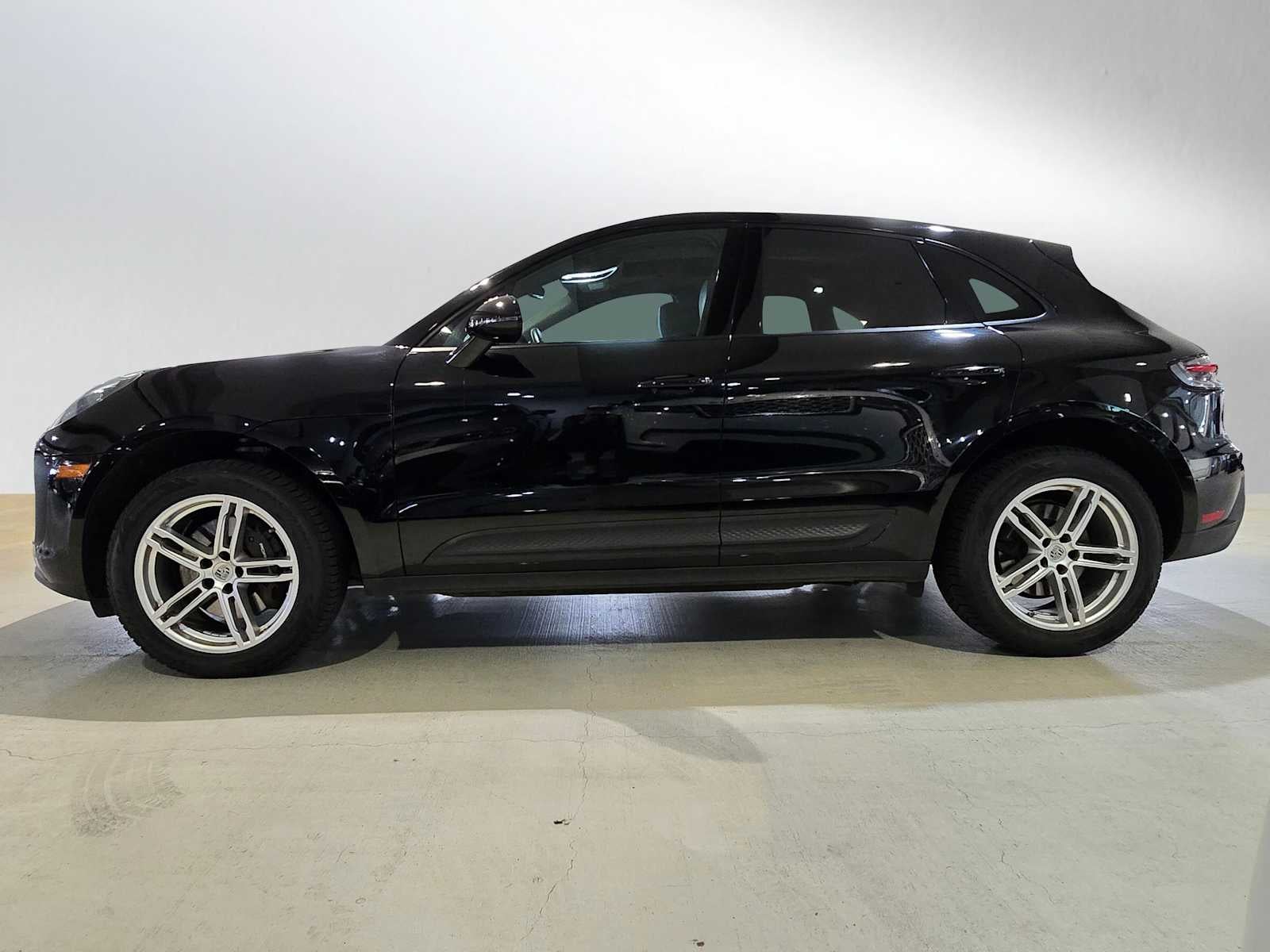 2024 Porsche Macan AWD