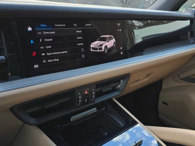 2024 Porsche Cayenne S