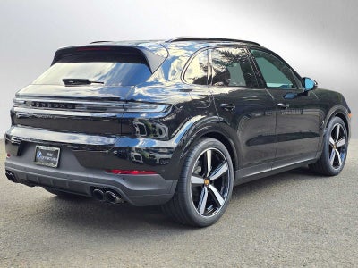 2024 Porsche Cayenne S