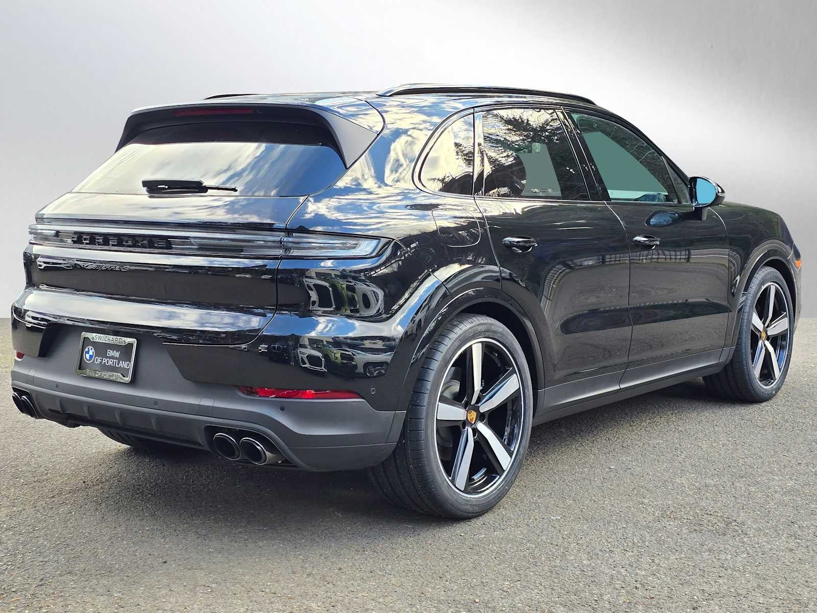 2024 Porsche Cayenne S
