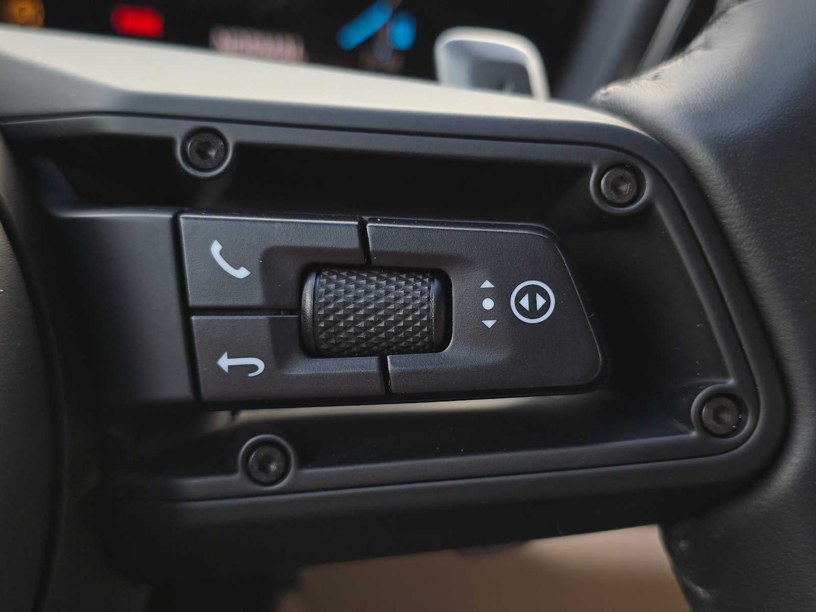 2024 Porsche Cayenne S