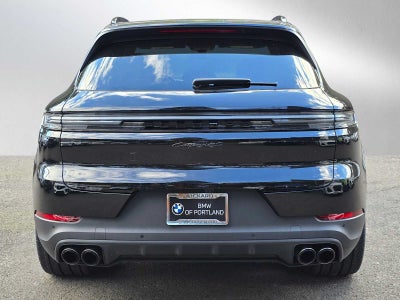 2024 Porsche Cayenne S