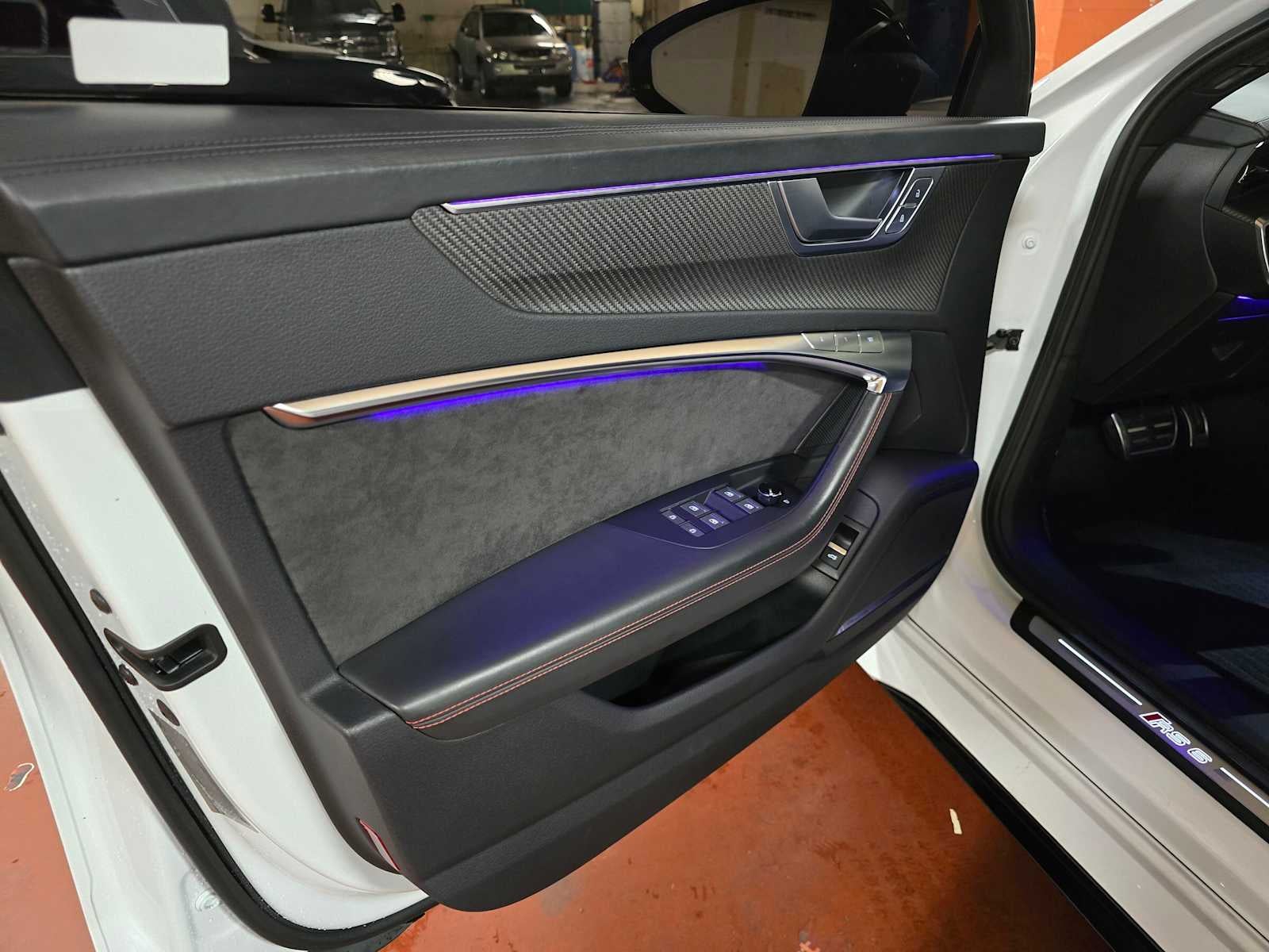 2021 Audi RS 6 Avant 4.0 TFSI quattro