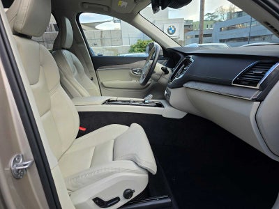 2024 Volvo XC90 Ultimate Bright Theme