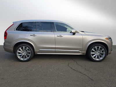2024 Volvo XC90 Ultimate Bright Theme