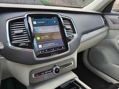 2024 Volvo XC90 Ultimate Bright Theme