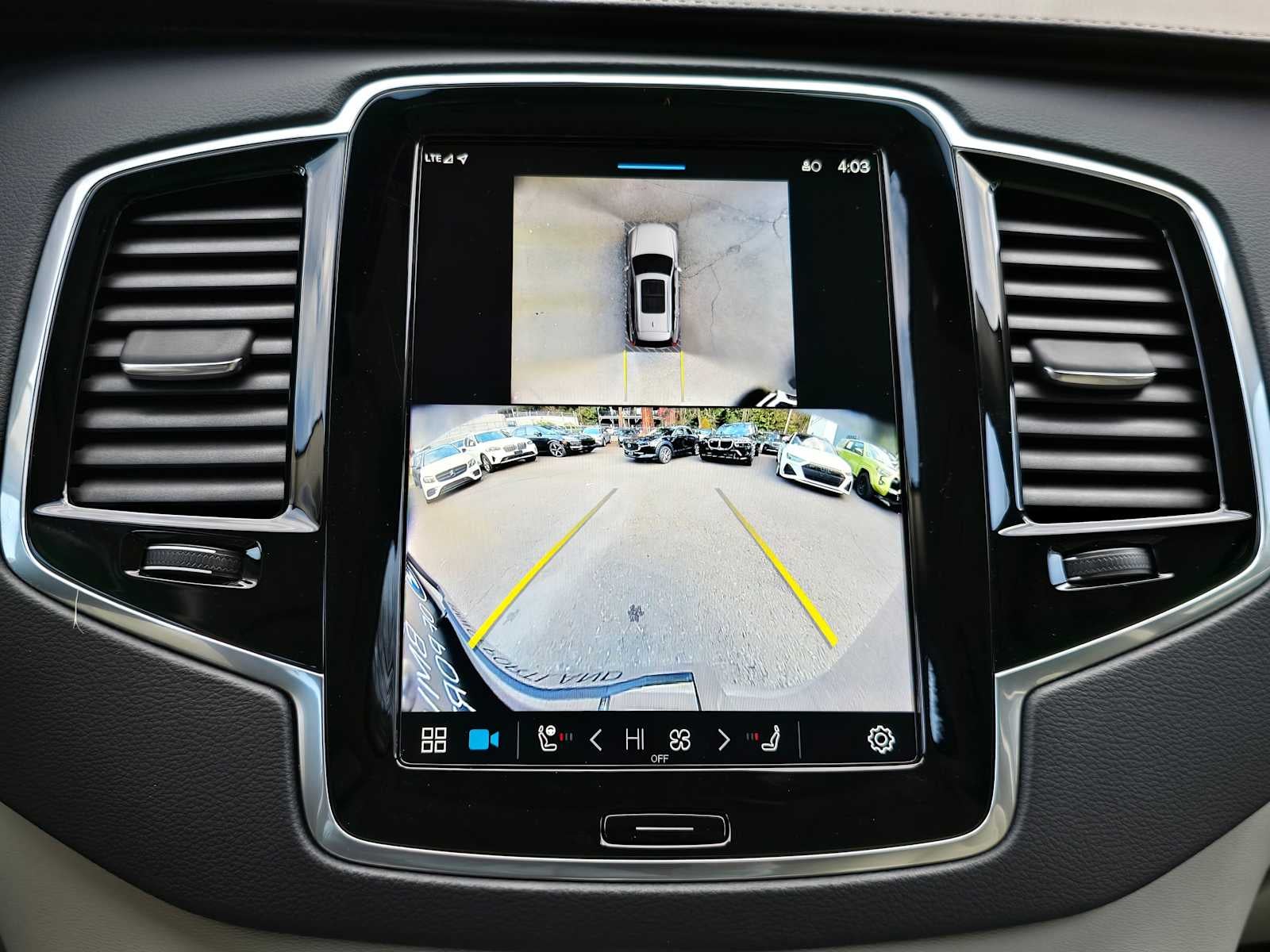 2024 Volvo XC90 Ultimate Bright Theme