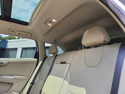 2016 Volvo XC60 T5 Drive-E Premier