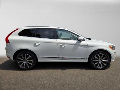 2016 Volvo XC60 T5 Drive-E Premier
