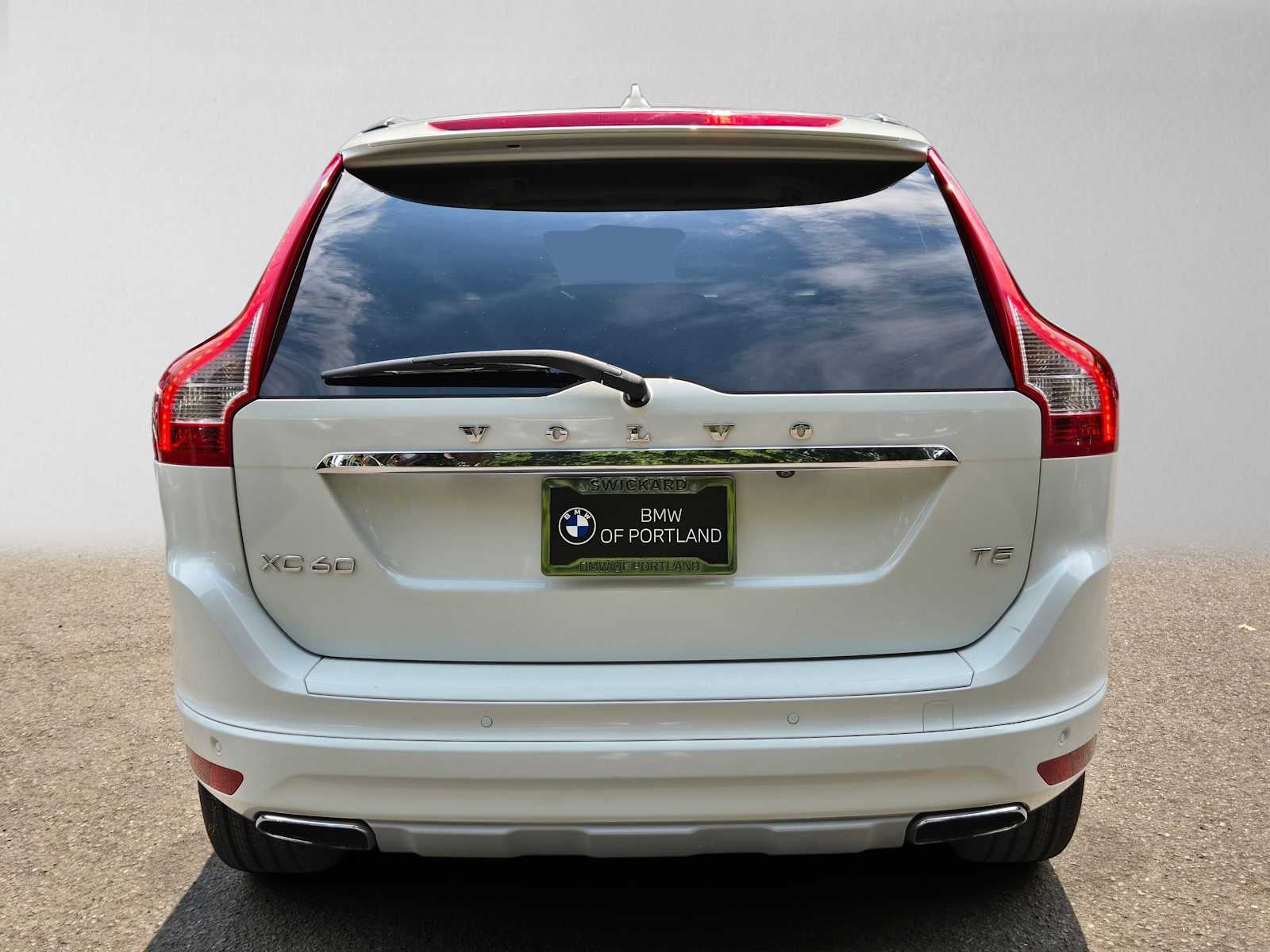 2016 Volvo XC60 T5 Drive-E Premier