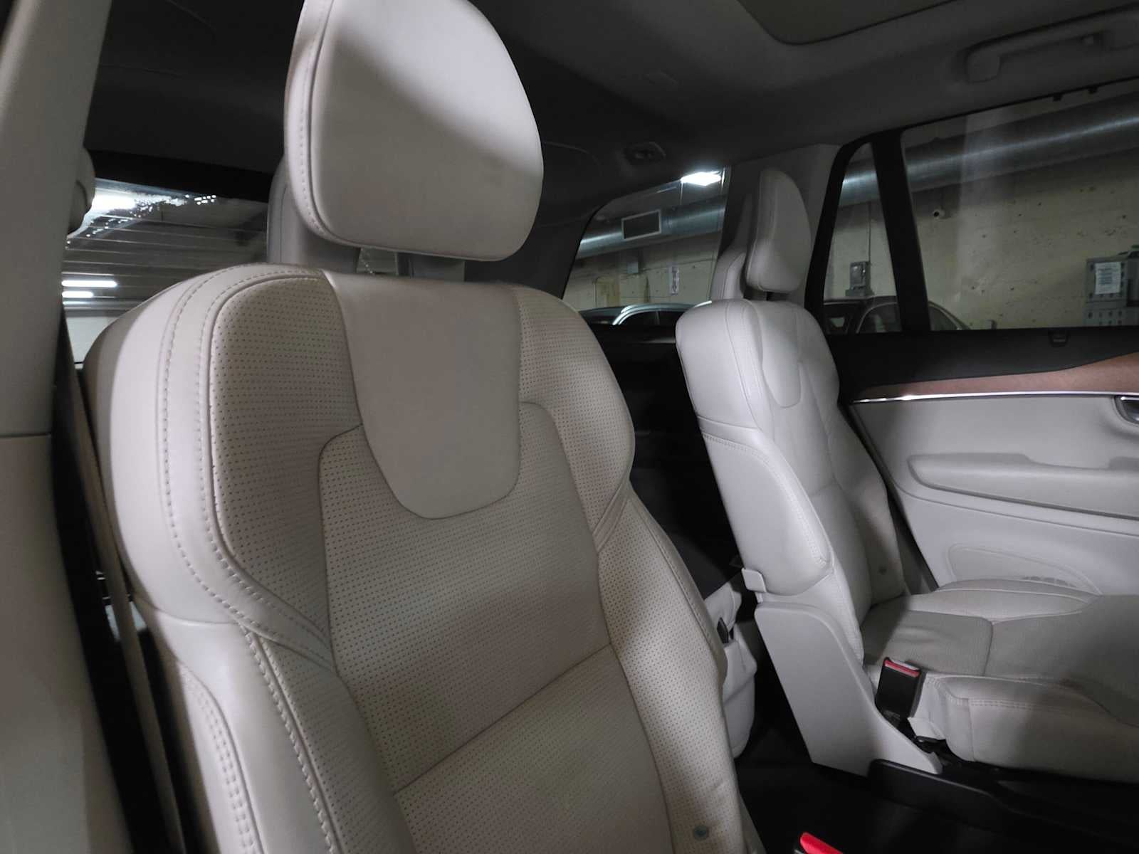 2020 Volvo XC90 Inscription