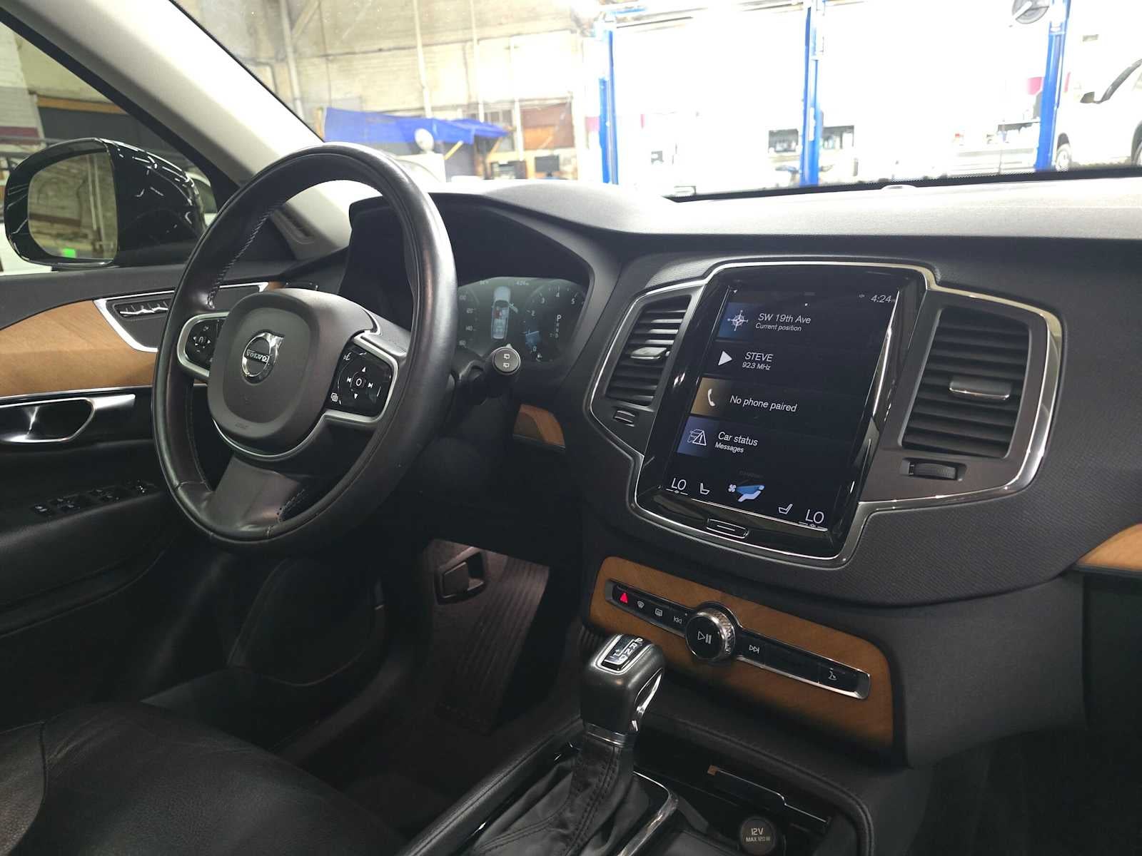 2022 Volvo XC90 Momentum