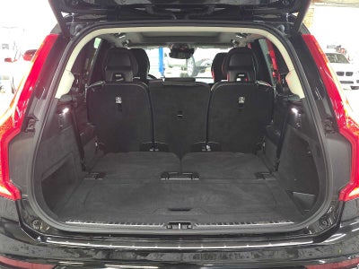 2022 Volvo XC90 Momentum