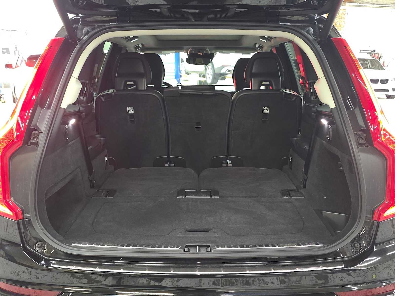 2022 Volvo XC90 Momentum