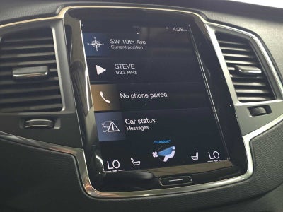 2022 Volvo XC90 Momentum