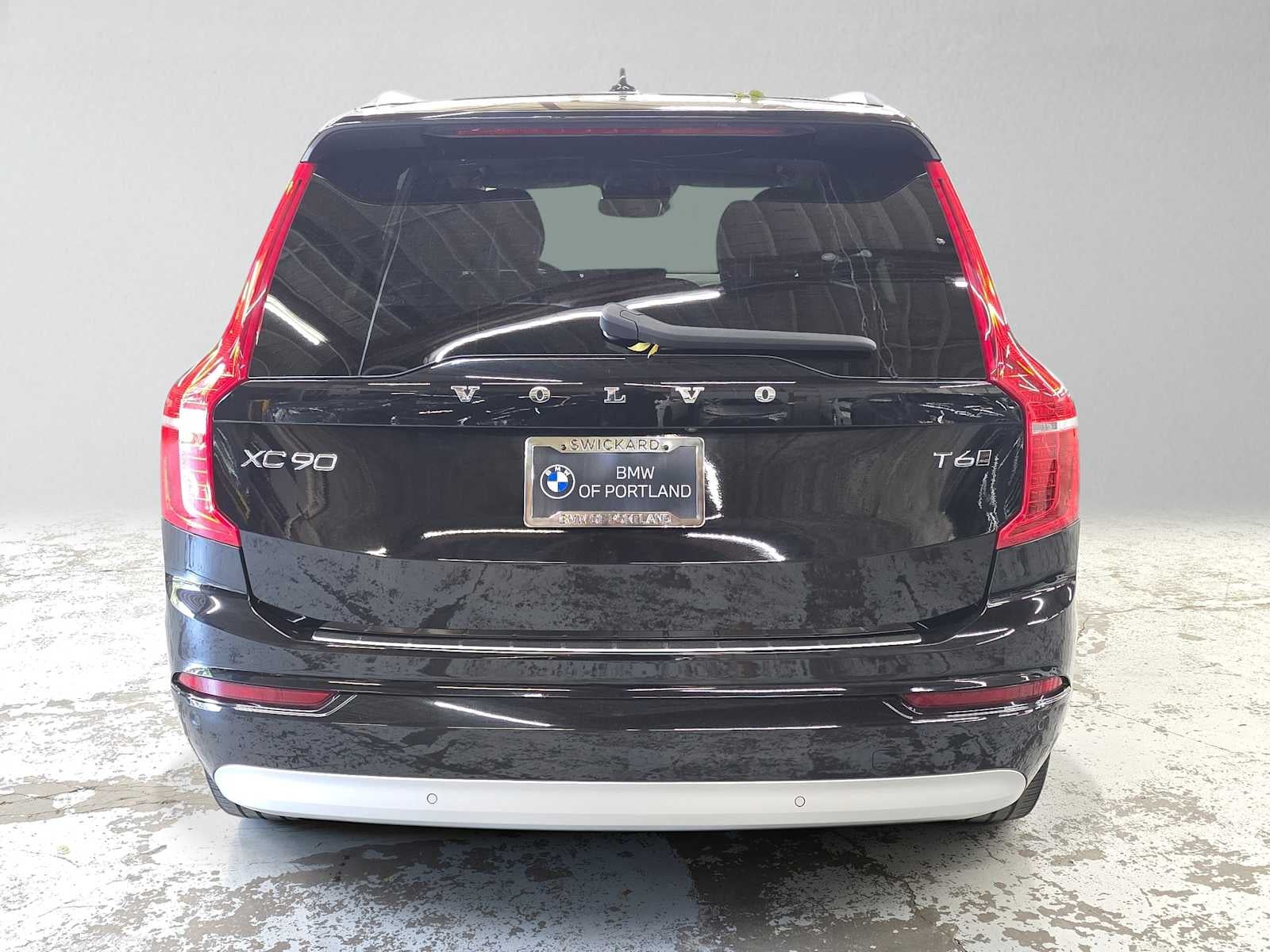 2022 Volvo XC90 Momentum