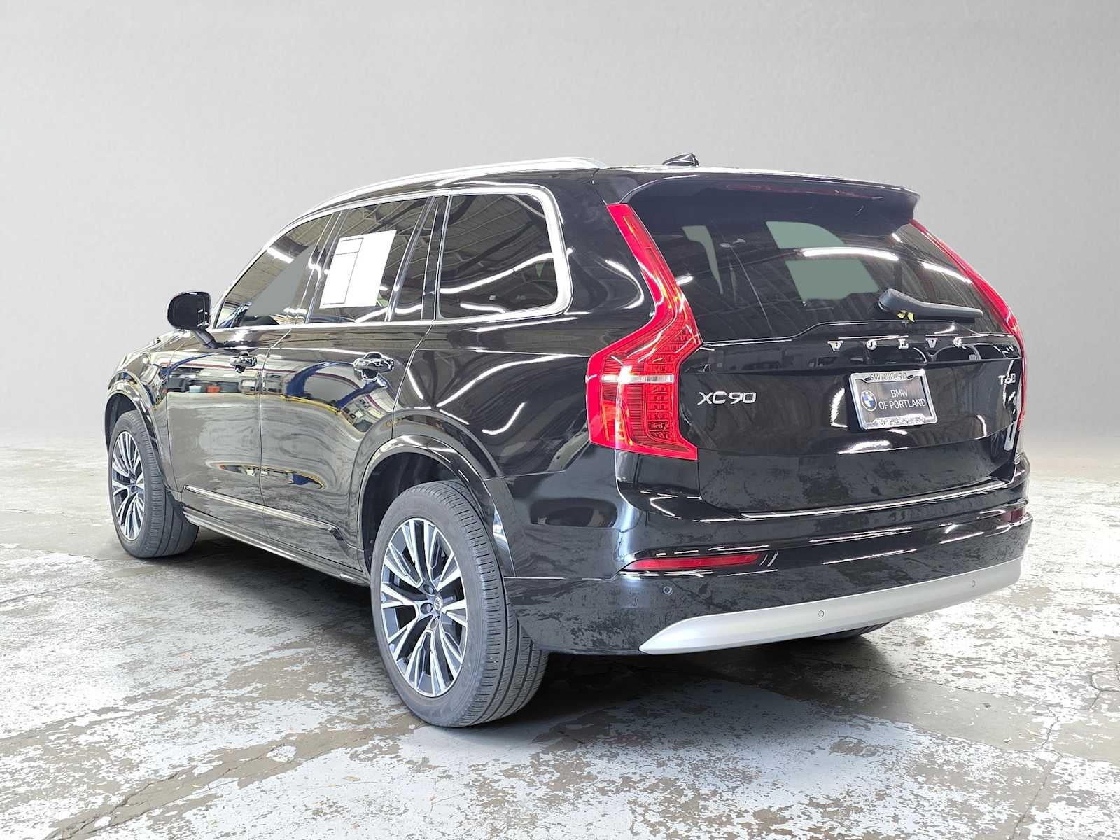 2022 Volvo XC90 Momentum