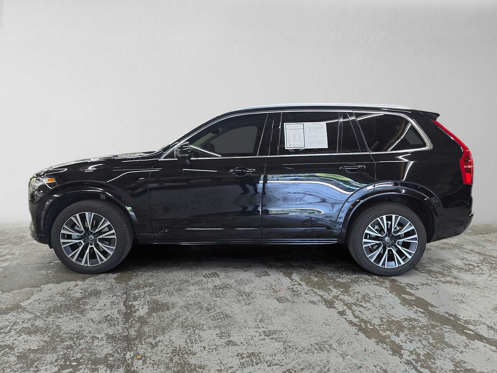2022 Volvo XC90 Momentum