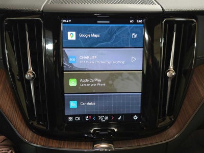 2023 Volvo XC60 Ultimate Dark Theme