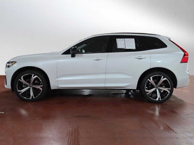 2023 Volvo XC60 Ultimate Dark Theme