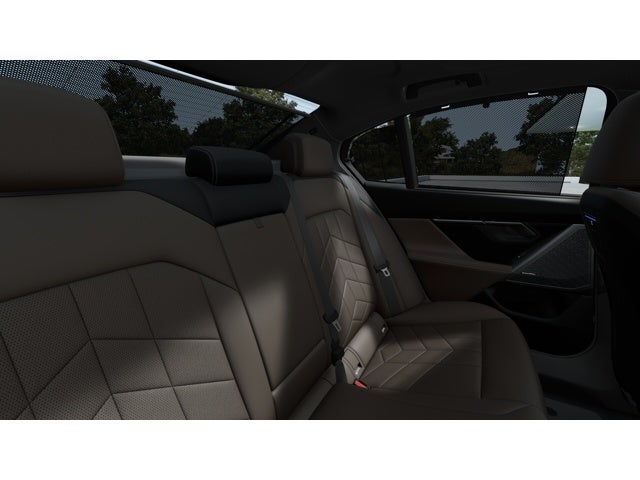 2026 BMW 550e 550e xDrive