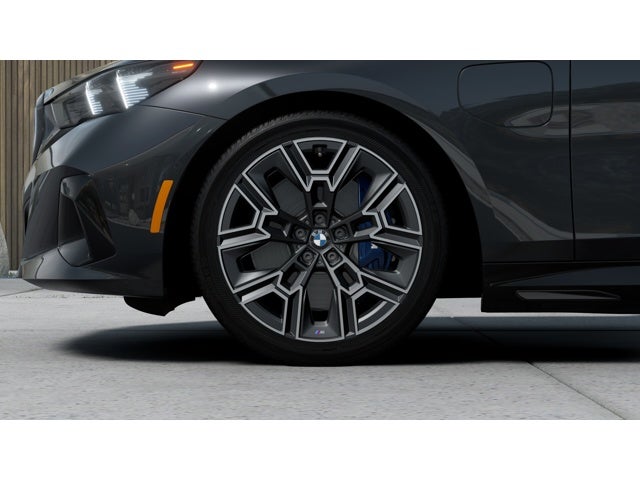 2026 BMW 550e 550e xDrive